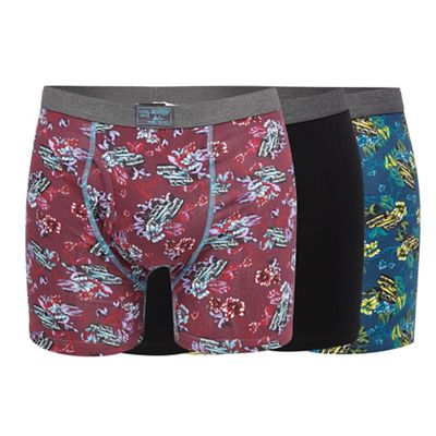 Mantaray Pack of three dark red and navy floral car print and plain black keyhole trunks